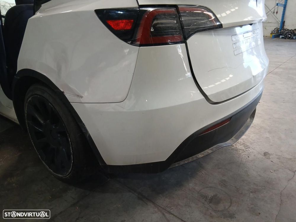 Pára-choques trás TESLA Model Y (5YJY) - 2