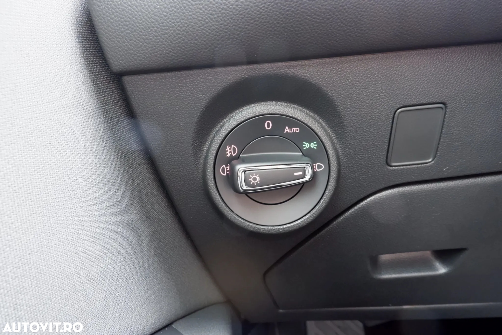 Seat Leon 2.0 TDI DSG7 Xcellence - 14
