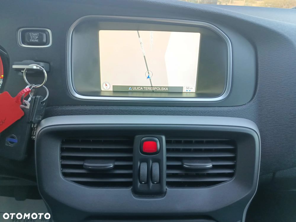 Volvo V40 D4 Drive-E Momentum - 12