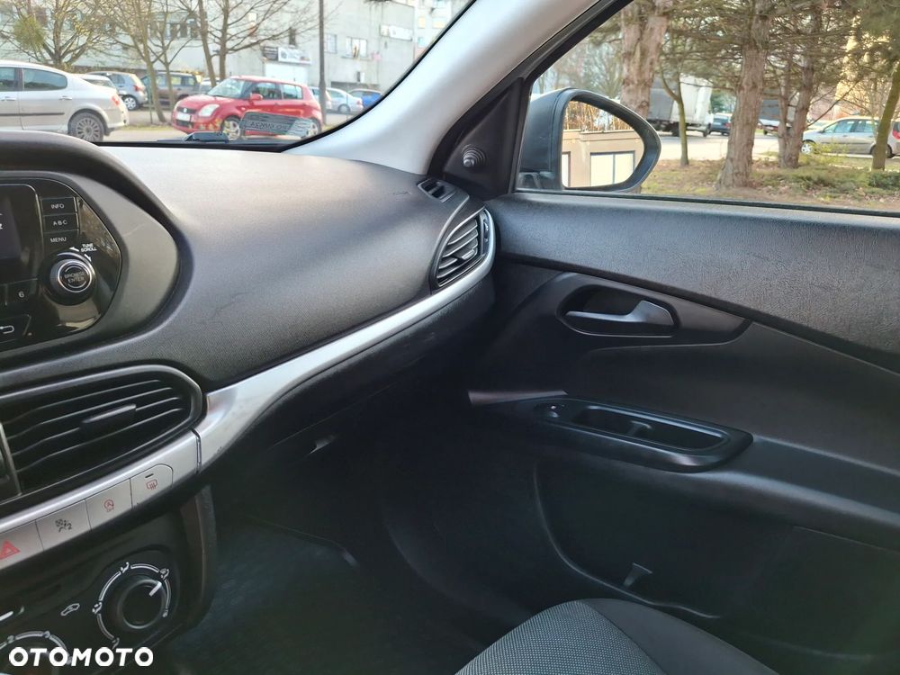 Fiat Tipo 1.4 16V EU6d - 32