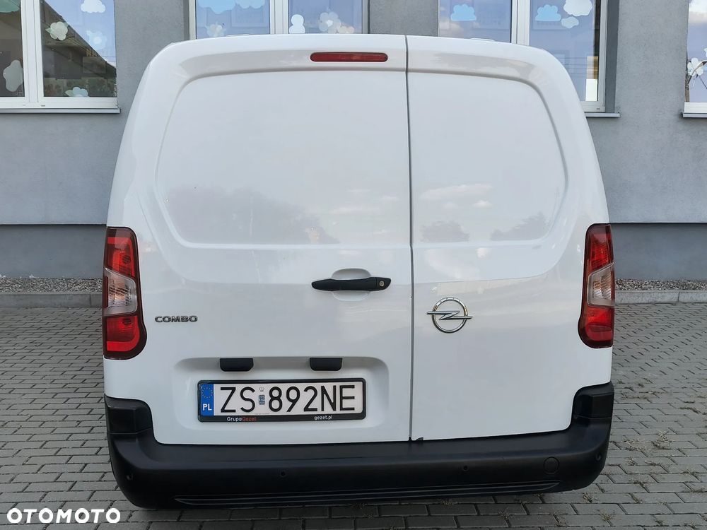 Opel Combo XL - 11