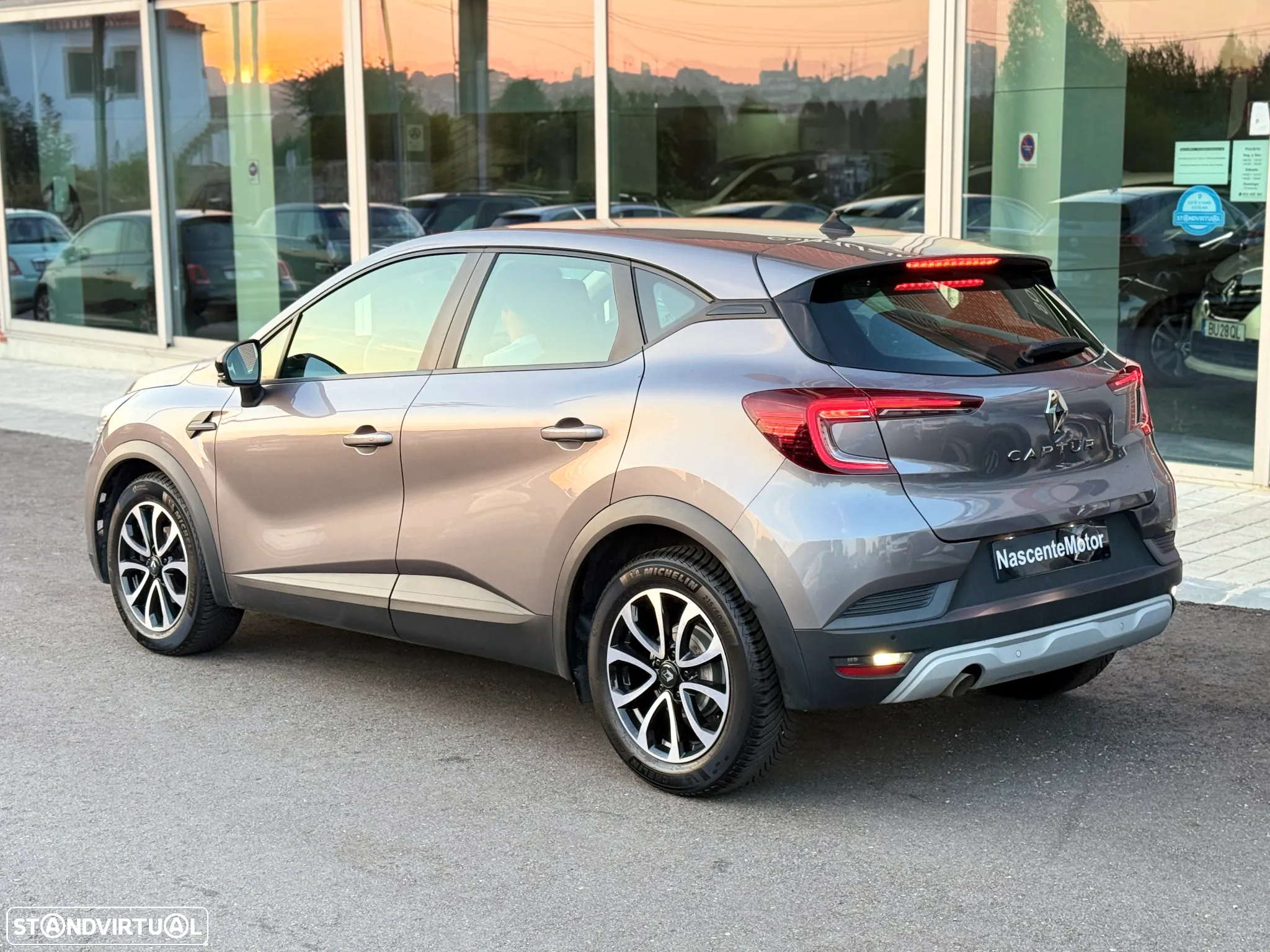 Renault Captur TCe 90 INTENS - 14