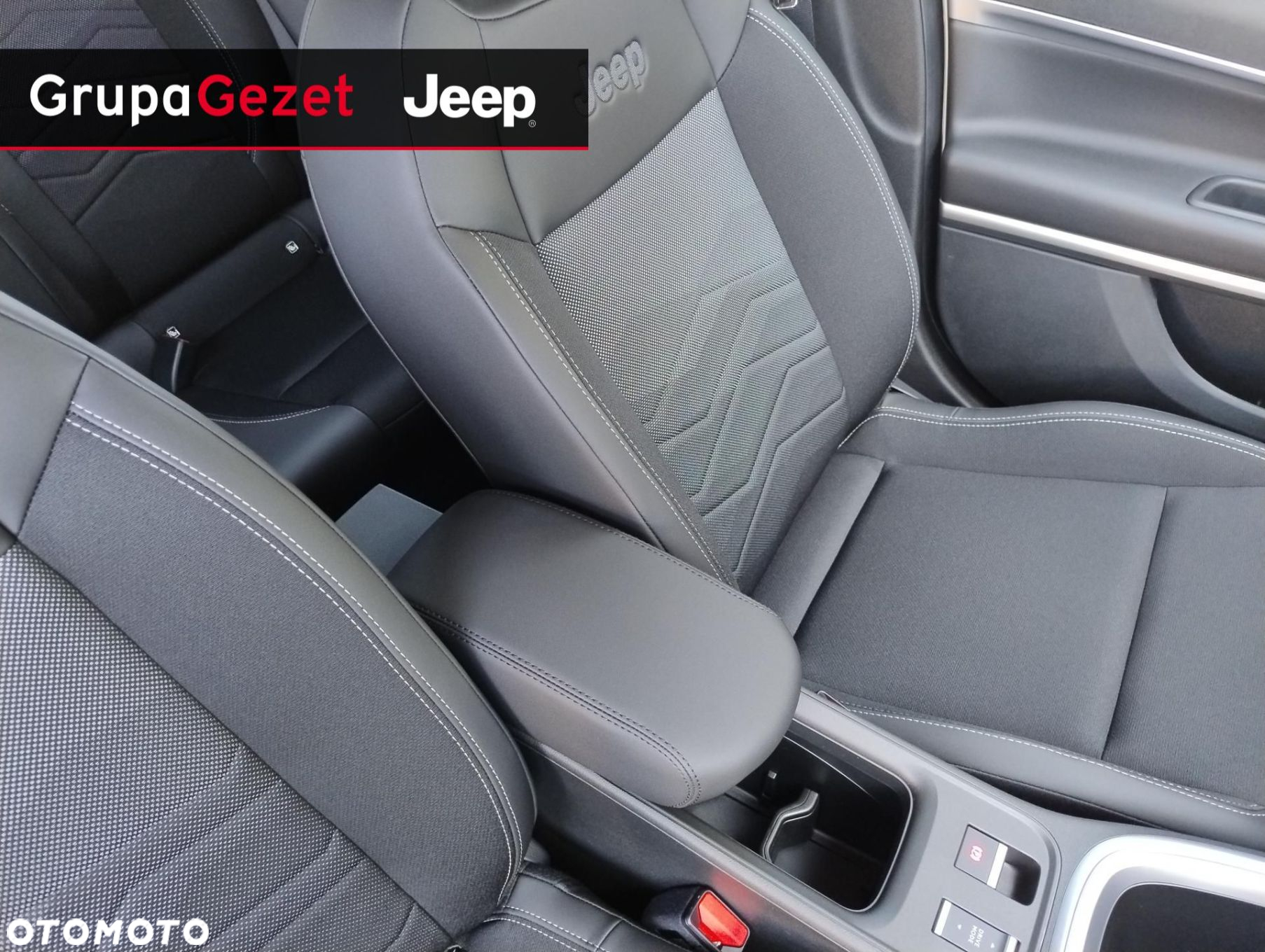 Jeep Avenger 1.2 T3 mHEV Summit FWD eDCT6 - 20