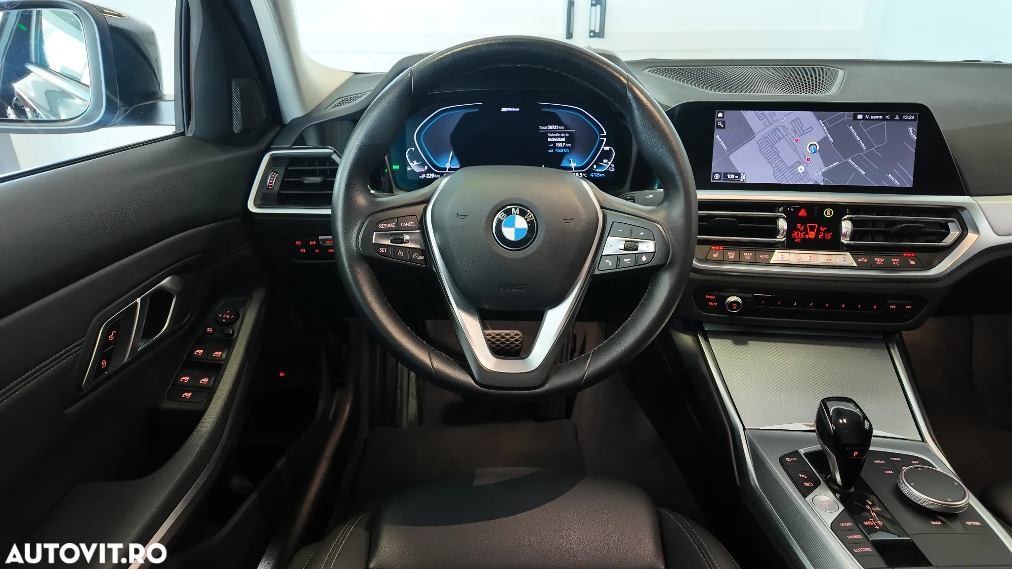 BMW Seria 3 330e xDrive Aut. Sport Line - 16