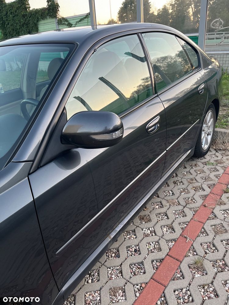Subaru Legacy 2.0 D Comfort - 4
