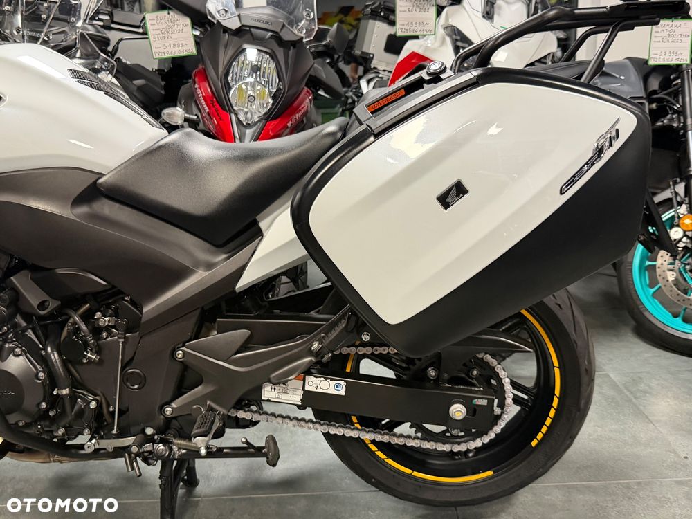 Honda CBF - 32