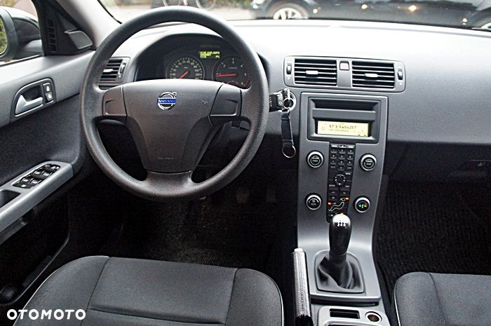 Volvo V50 1.6D DPF DRIVe Kinetic - 19