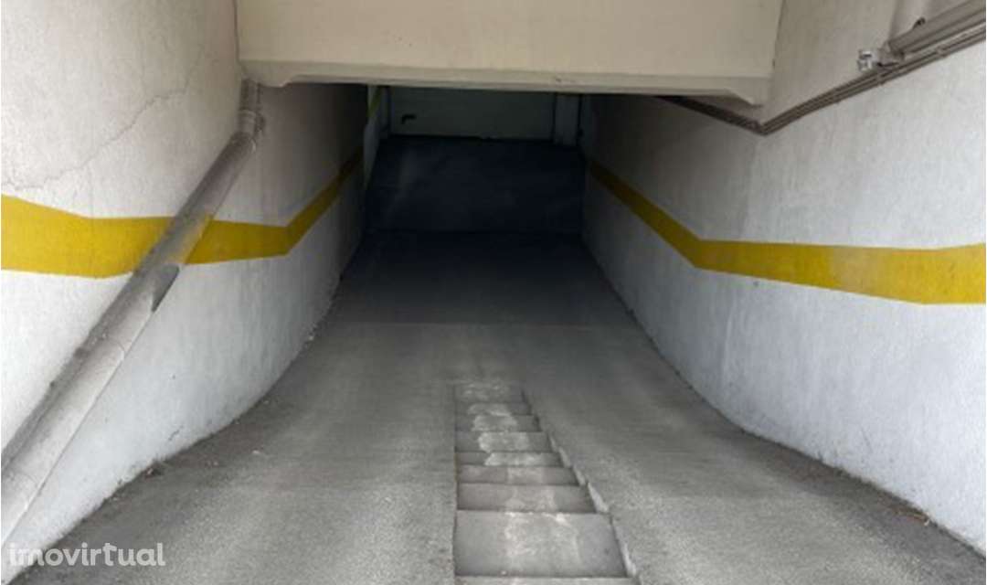 Garagen e estacionamento em Barreiro, Alto do Seixalinho - Grande imagem: 3/18