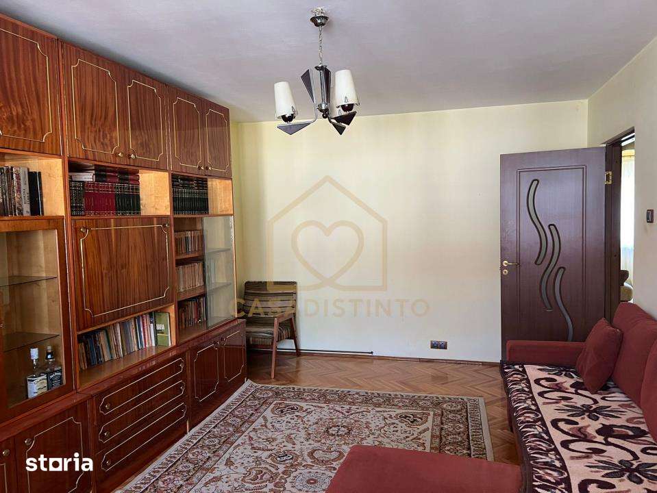 Apartament cu 4 camere Ultracentral — fotografia 1