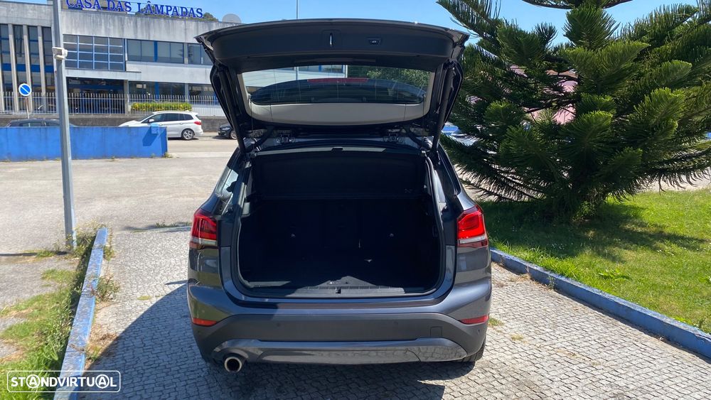 BMW X1 25 e xDrive Corporate Edition - 9