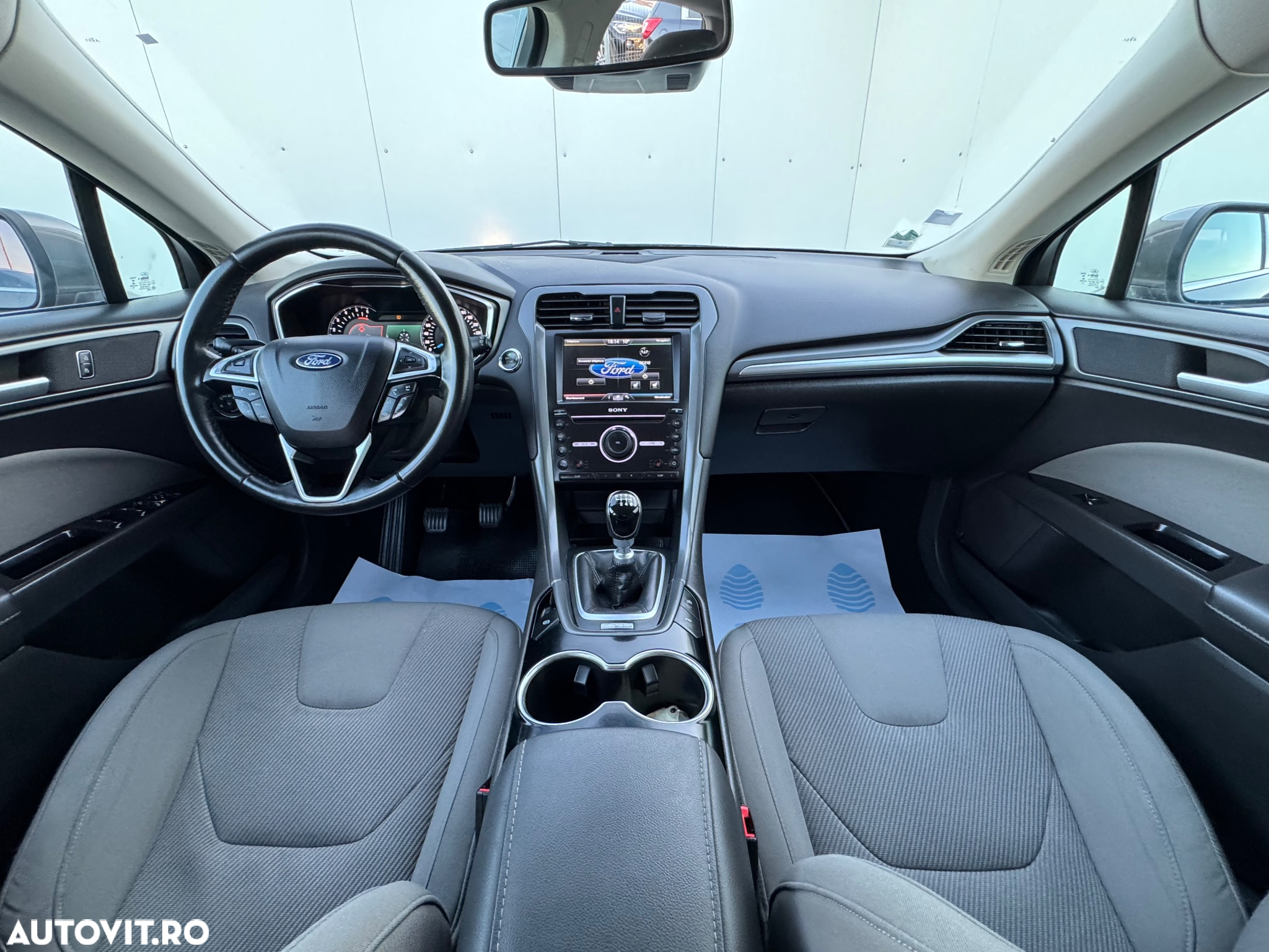 Ford Mondeo 2.0 TDCi Business - 9
