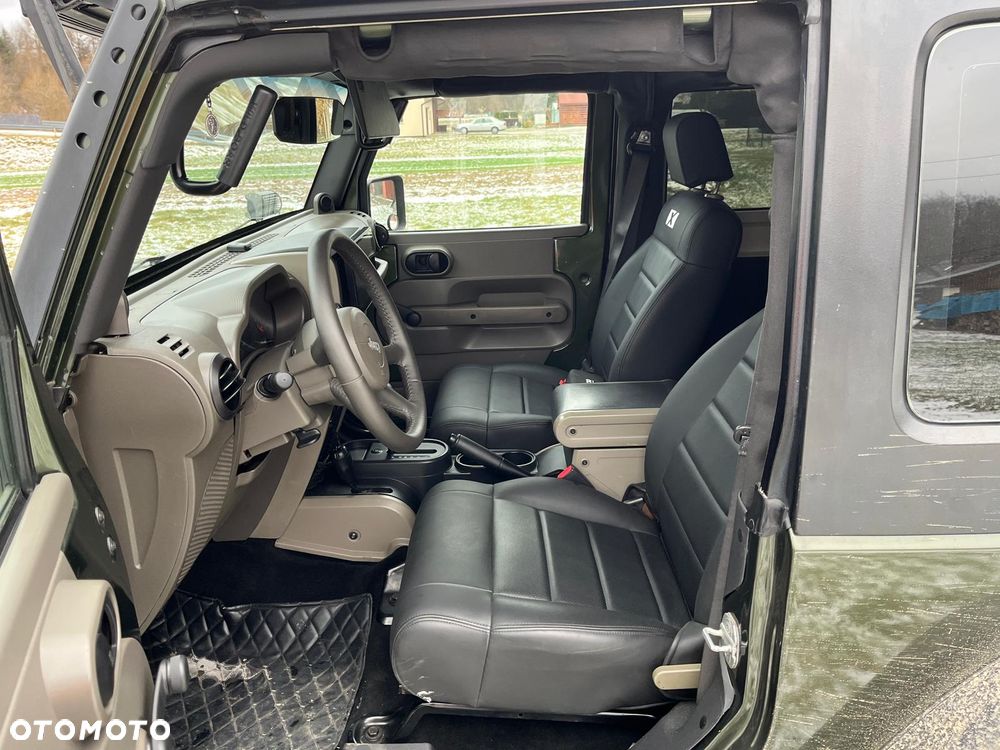 Jeep Wrangler - 2