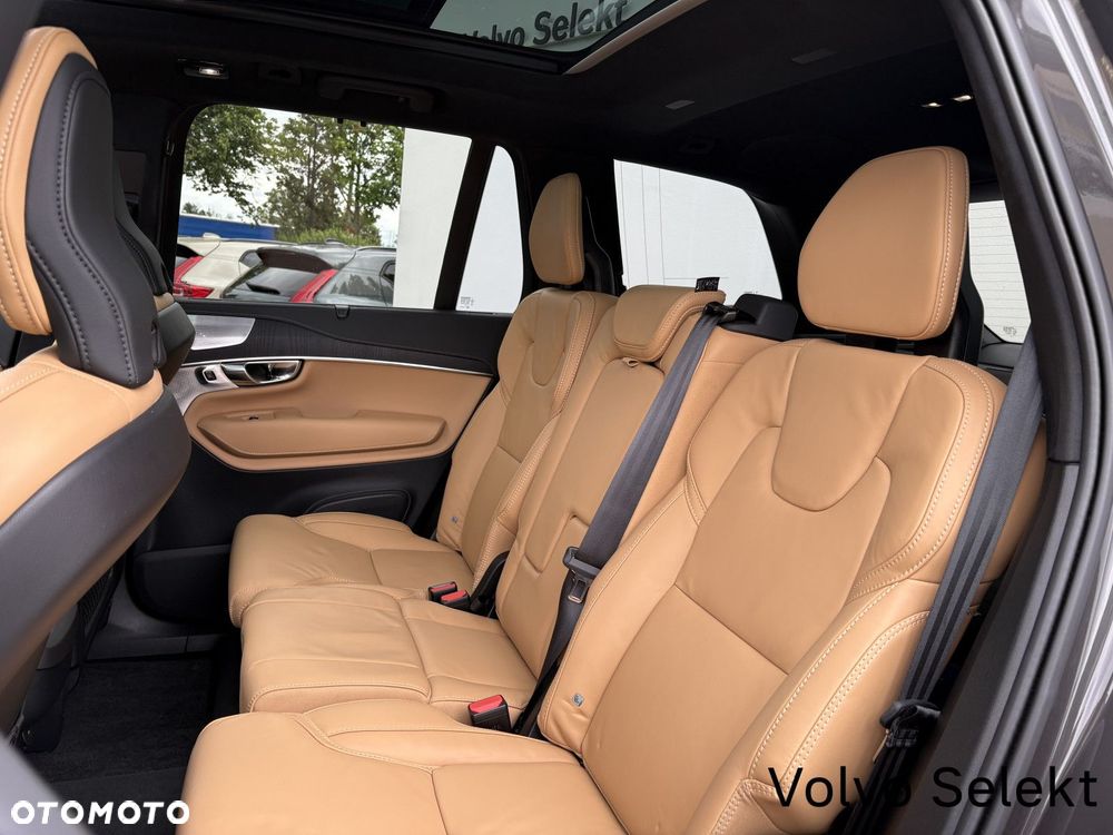 Volvo XC 90 - 26
