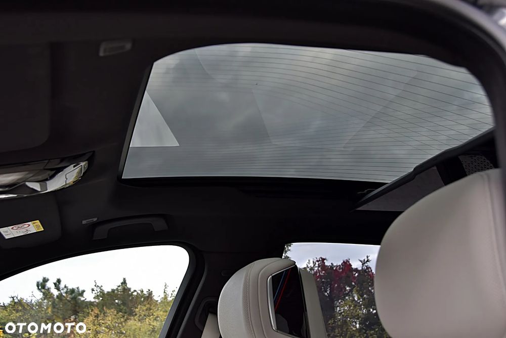 BMW Seria 7 740d xDrive mHEV sport - 39