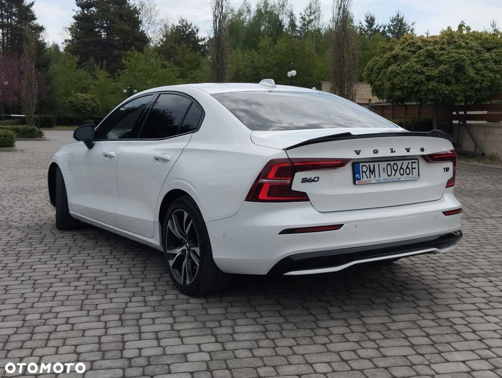 Volvo S60 T8 Recharge AWD Plus Dark - 9