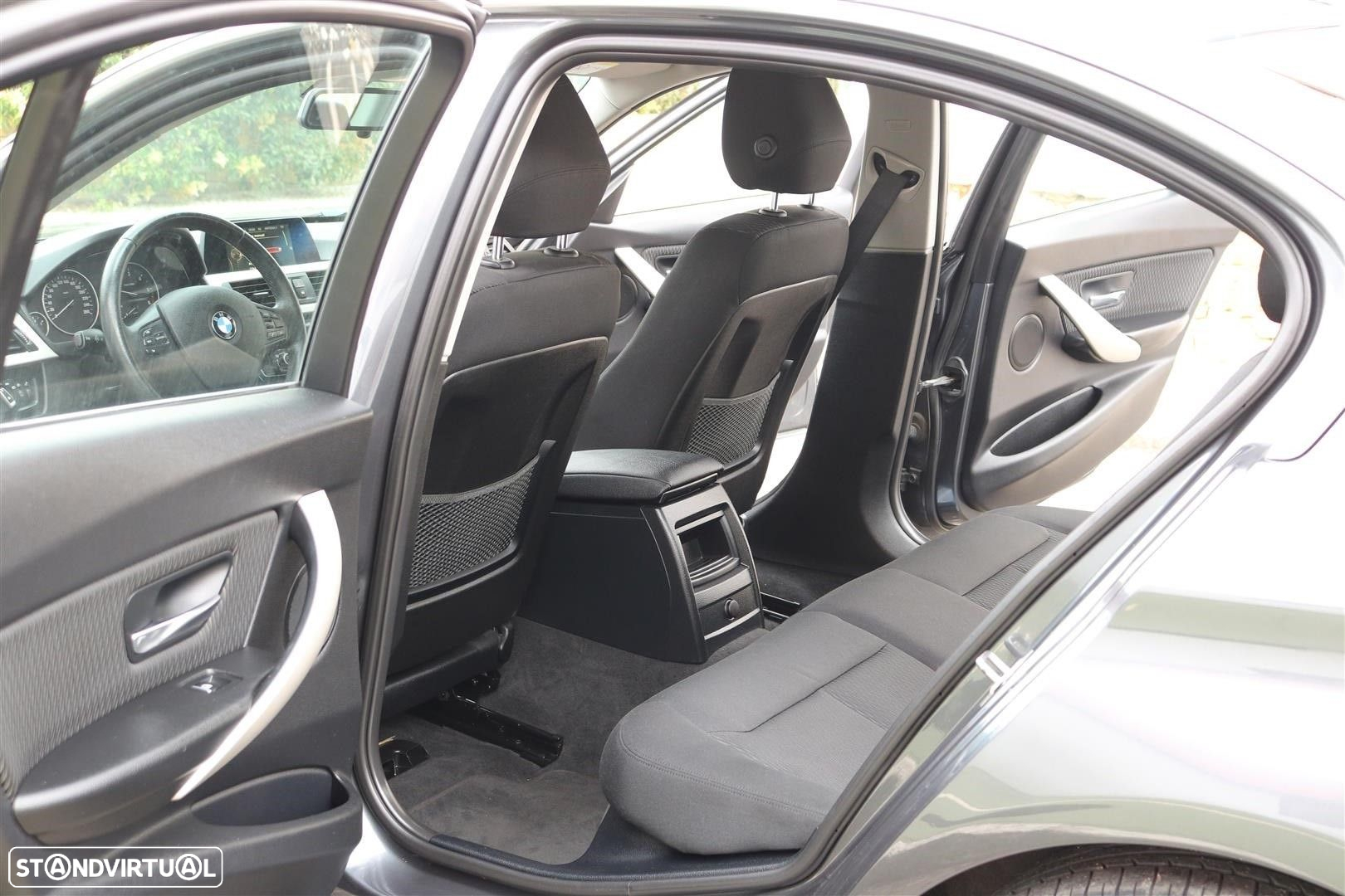 BMW 318 d Advantage - 22