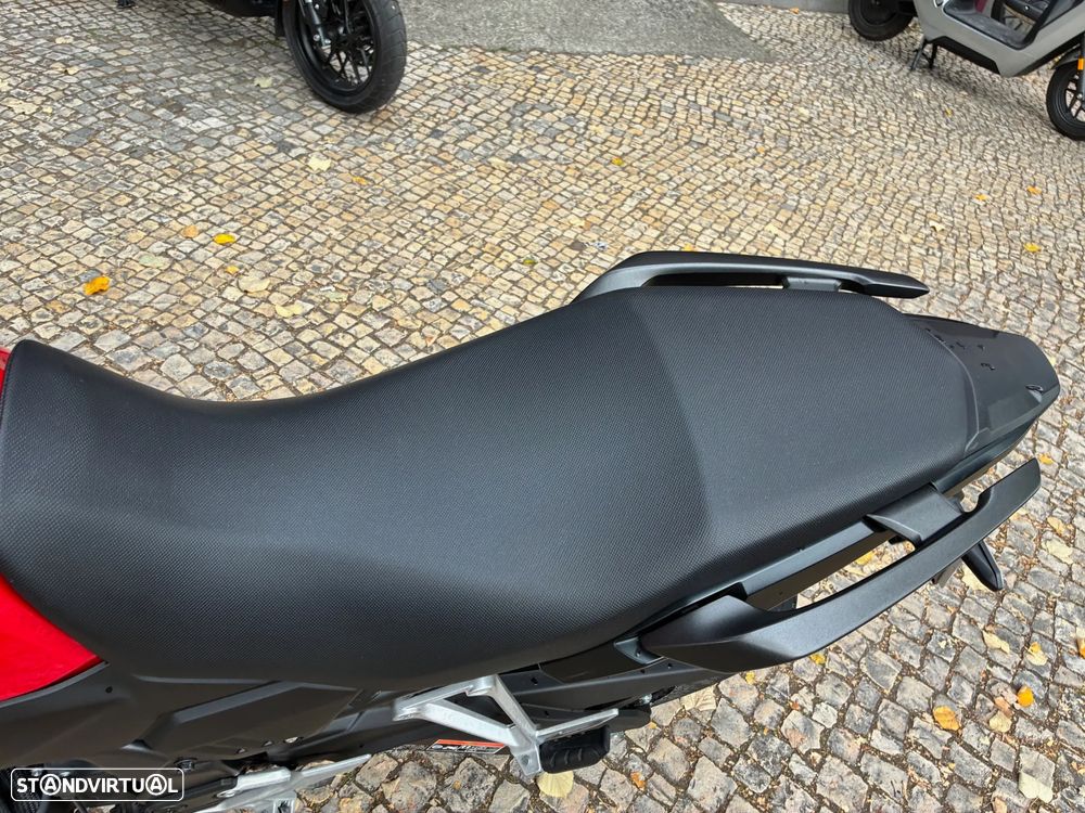 Honda NX 500 IA - 9