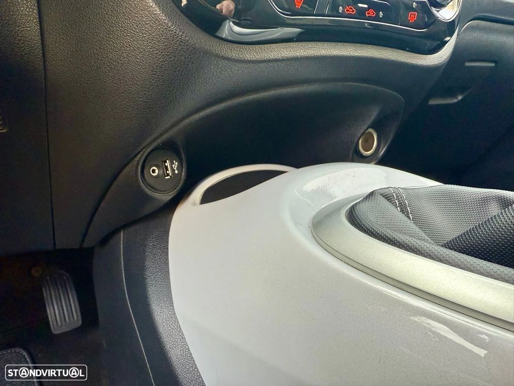 Nissan Juke 1.5 dCi N-Connecta - 37