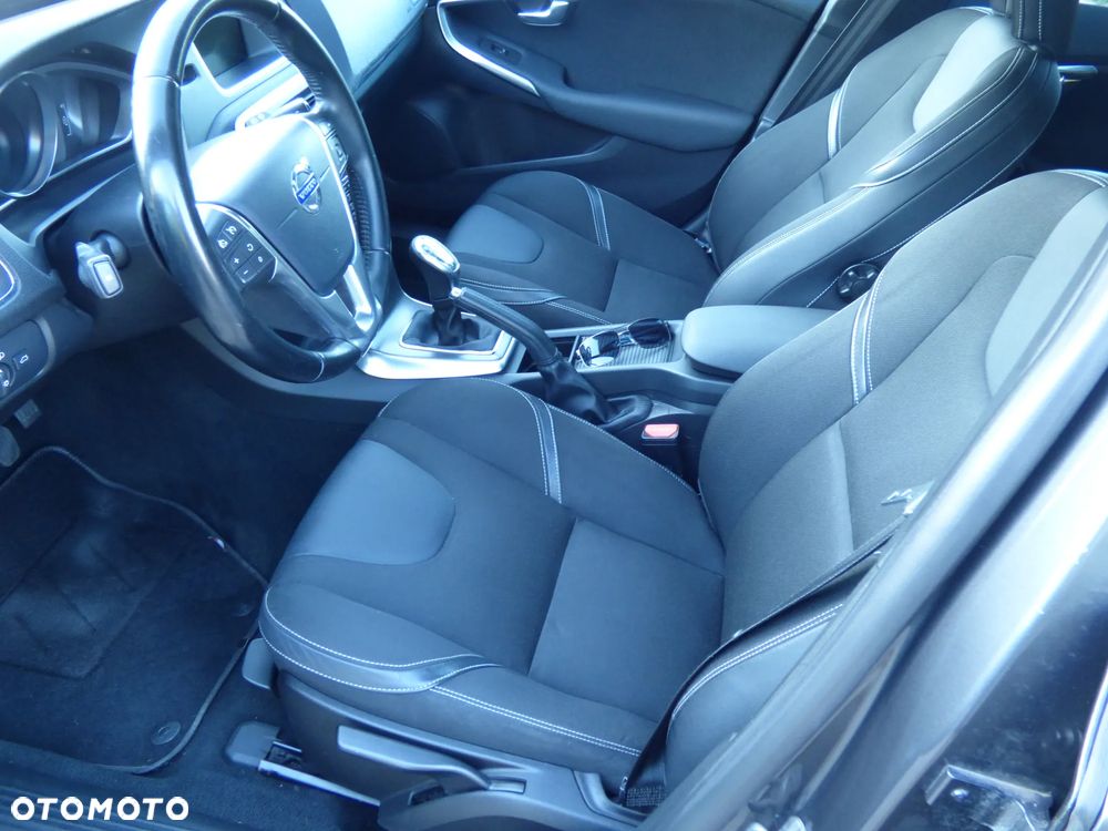 Volvo V40 D2 You - 7