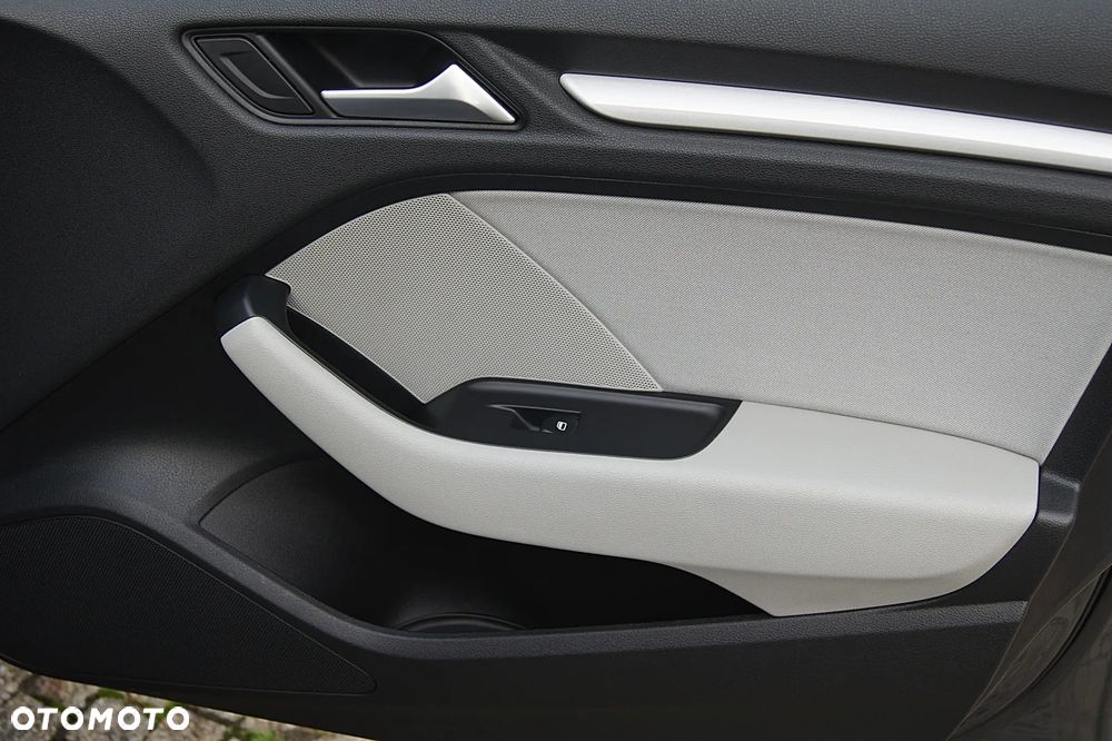 Audi A3 Sportback 1.4 TFSI Ambition - 25