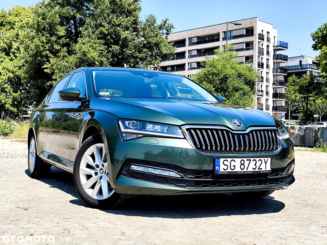 Skoda Superb 2.0 TDI SCR Style DSG - 3