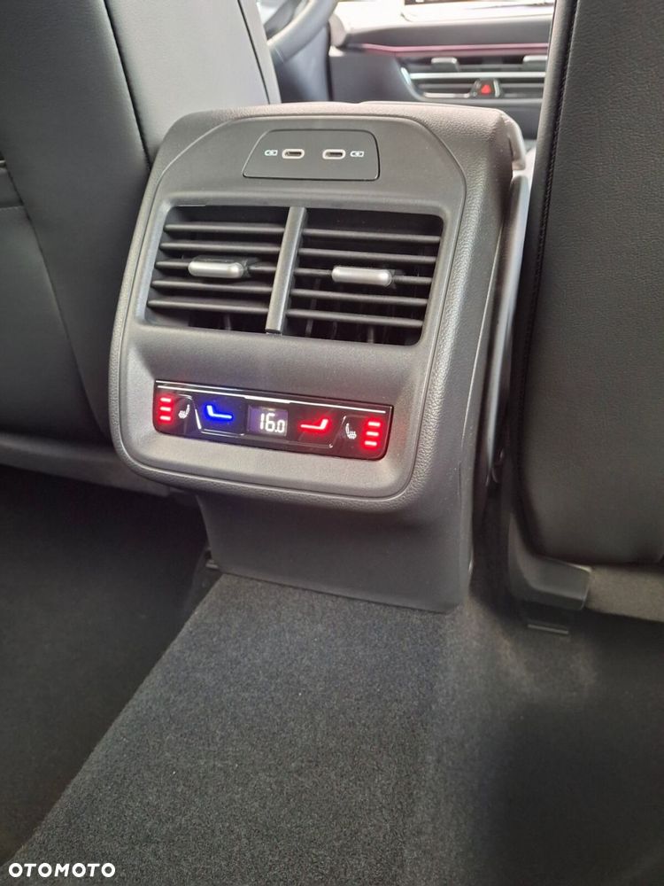 Volkswagen Passat Variant - 39