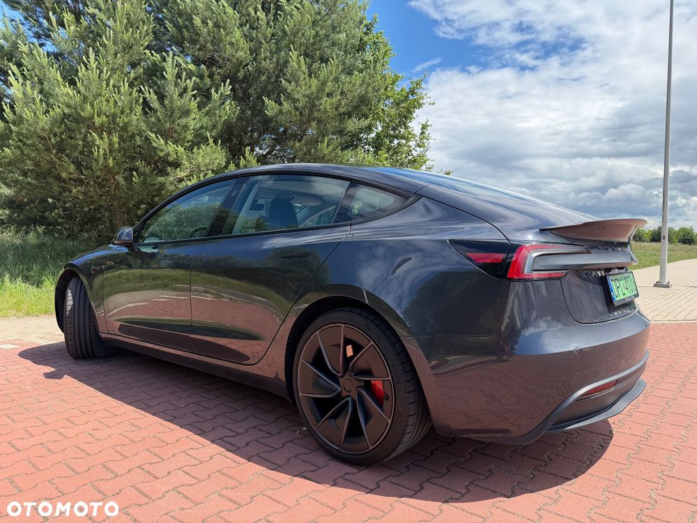 Tesla Model 3 AWD - 6