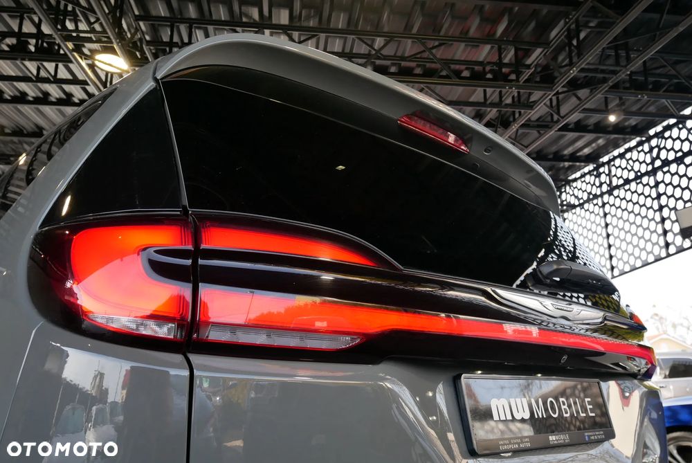 Chrysler Pacifica - 37