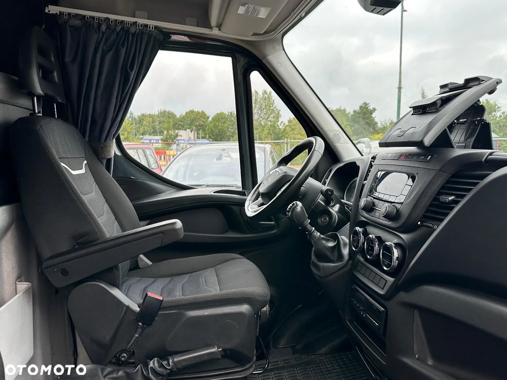 Iveco Daily 35S18 - 21