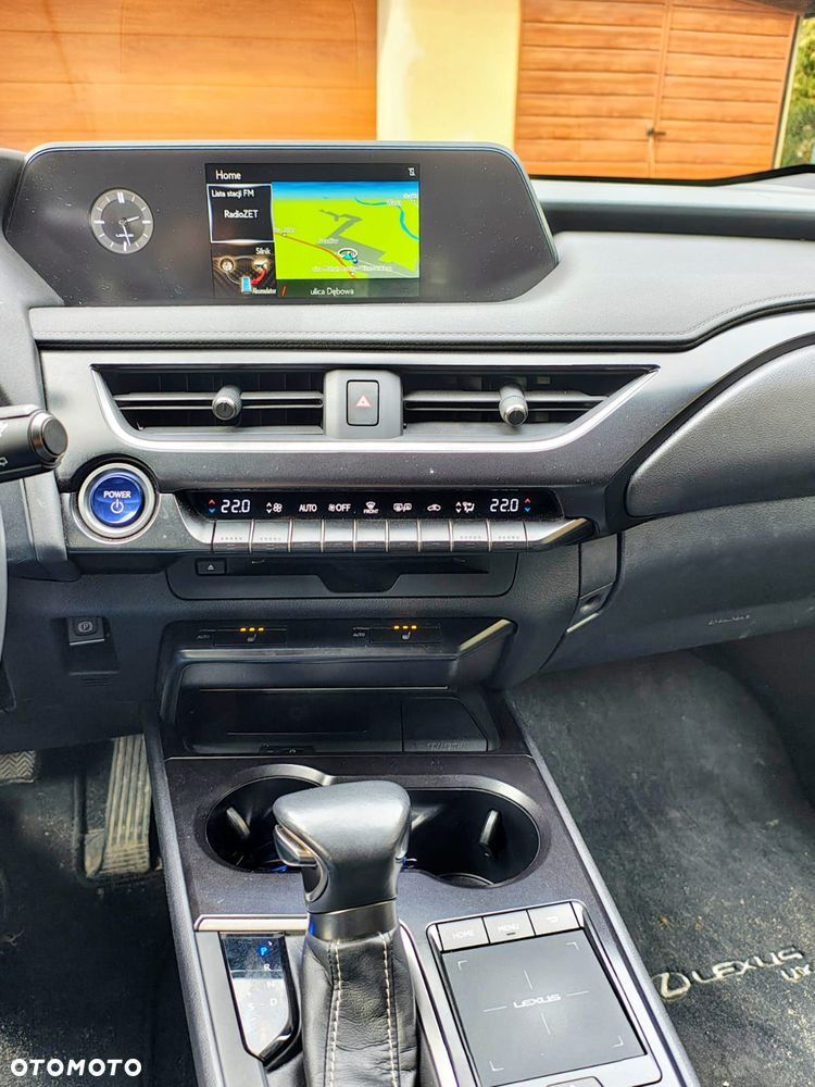 Lexus UX 250h Prestige 2WD - 7