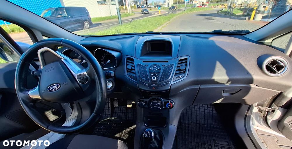 Ford Fiesta 1.25 Silver X (Trend) EU5 - 12