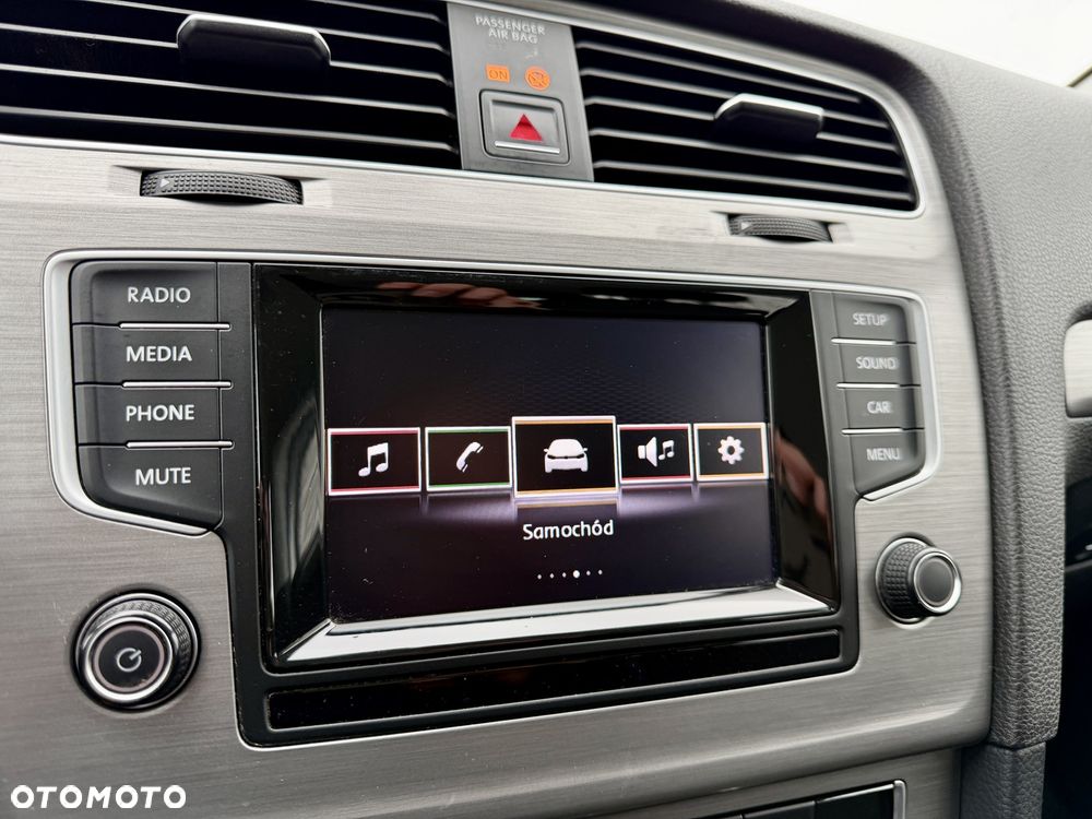 Volkswagen Golf - 17