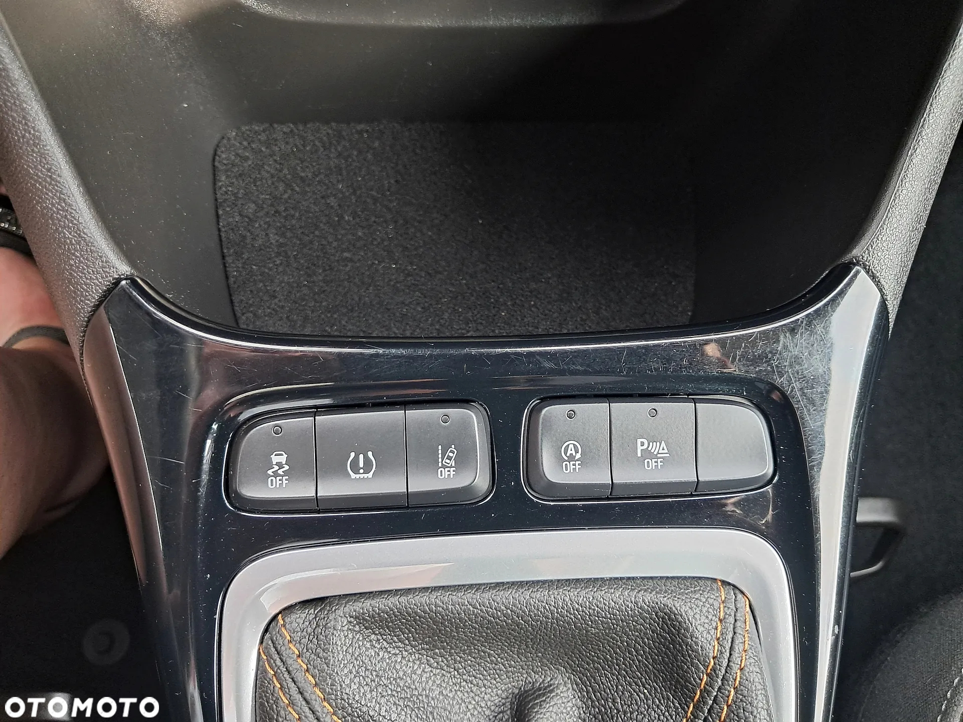Opel Crossland X - 24