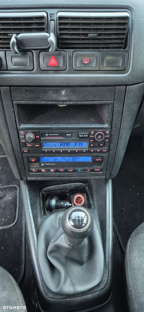 Volkswagen Golf 1.6 - 8