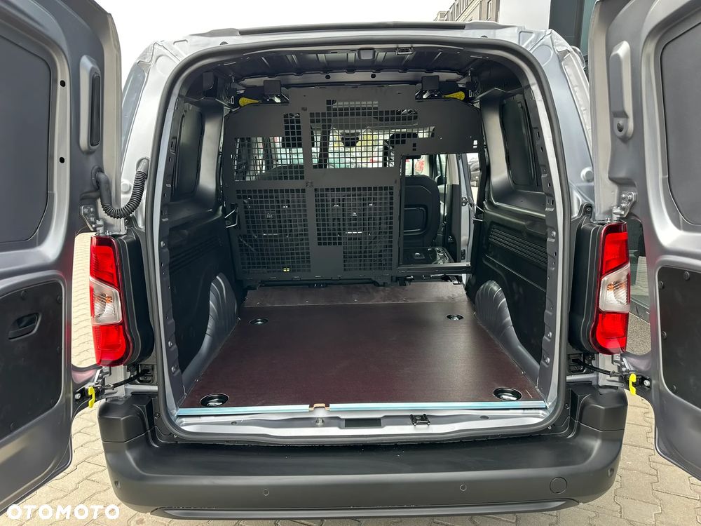 Peugeot Partner Furgon Załogowy XL Diesel 100KM Manual - 11