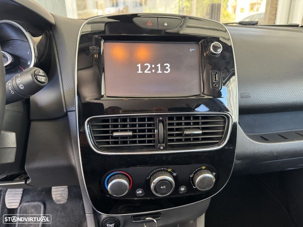 Renault Clio Sport Tourer 0.9 TCe Limited — fotografia 11
