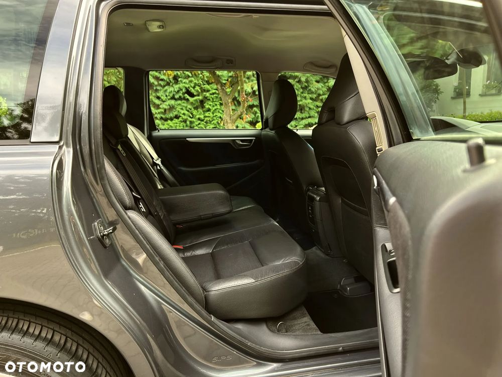 Volvo V70 2.4 Summum - 6