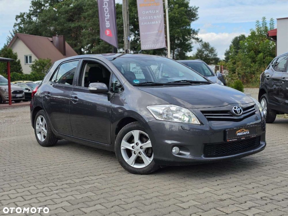 Toyota Auris - 2