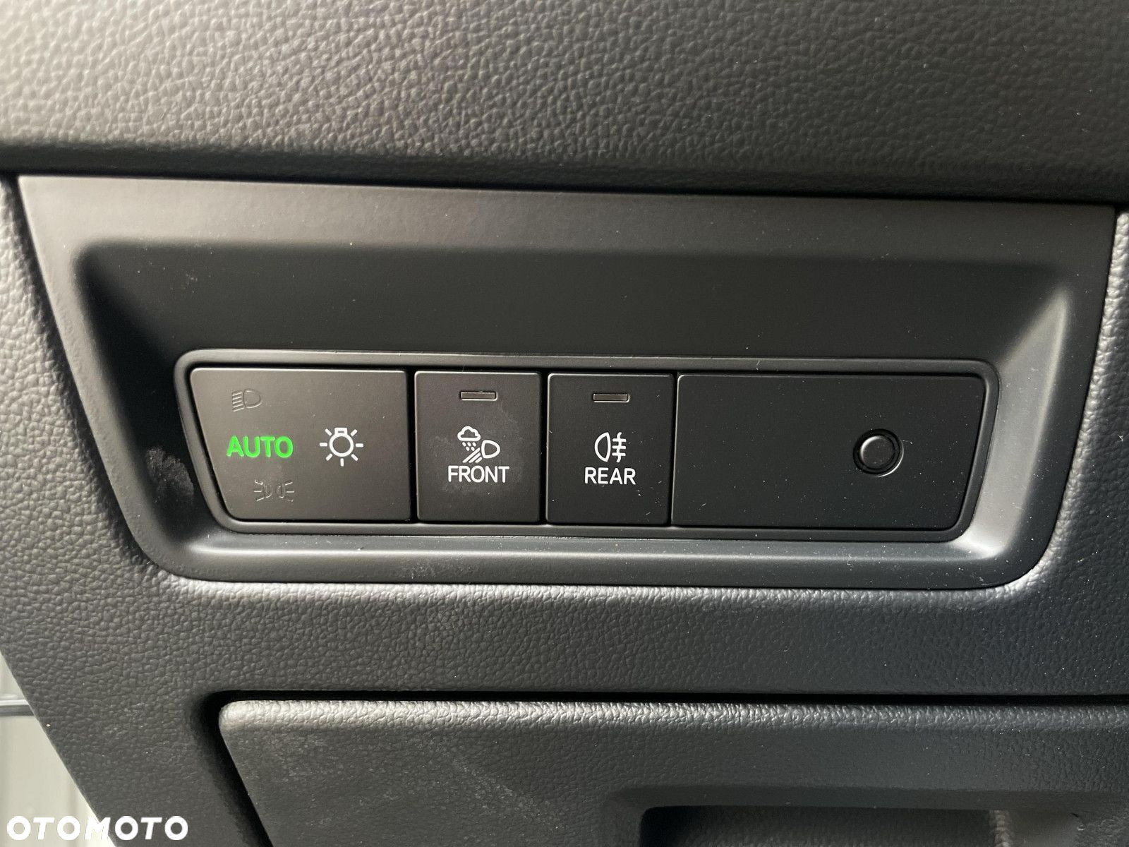 Volkswagen Touareg - 28