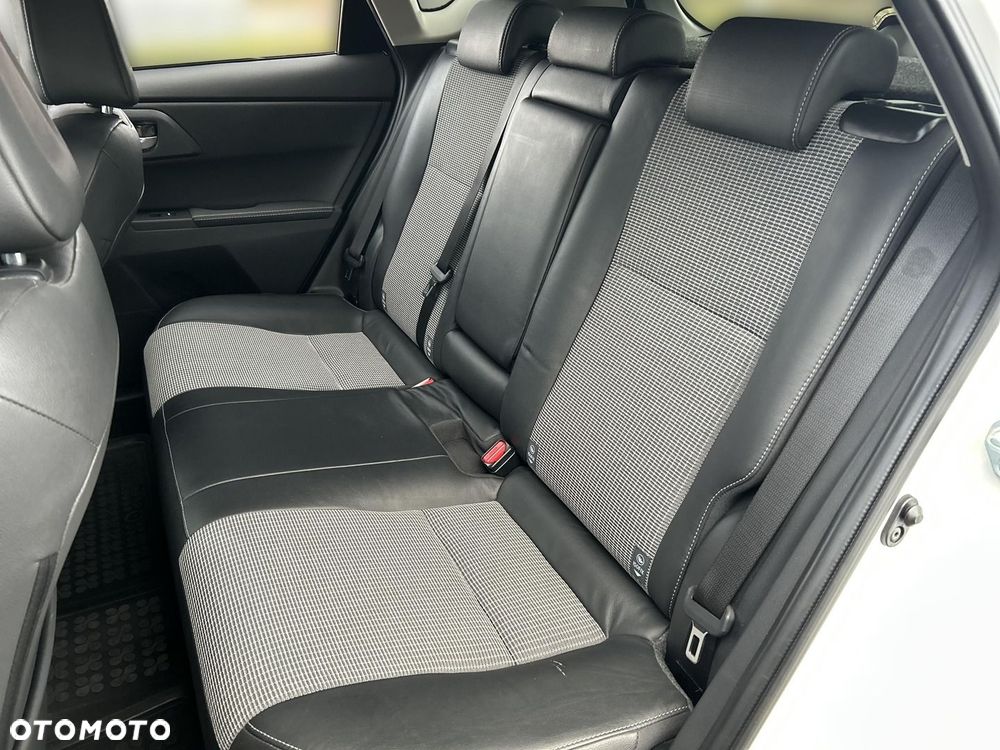 Toyota Auris - 24