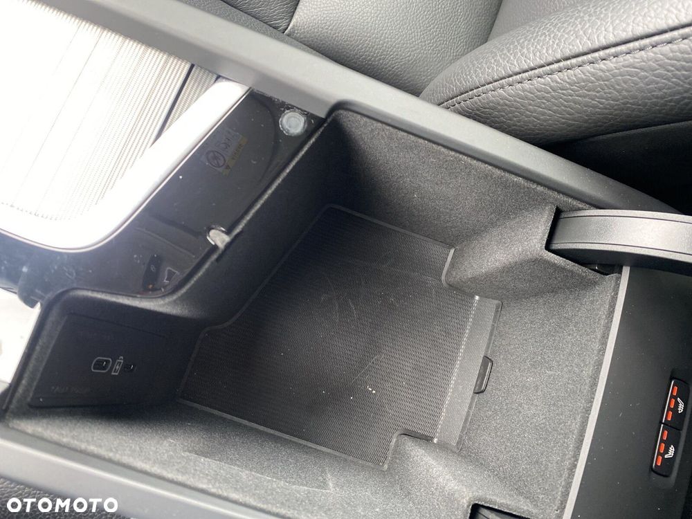 Volvo XC 60 - 29