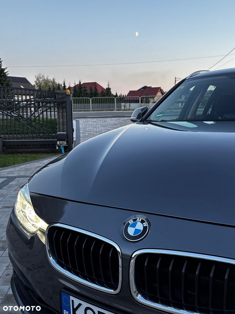 BMW Seria 3 330i xDrive Luxury Line Purity sport - 5