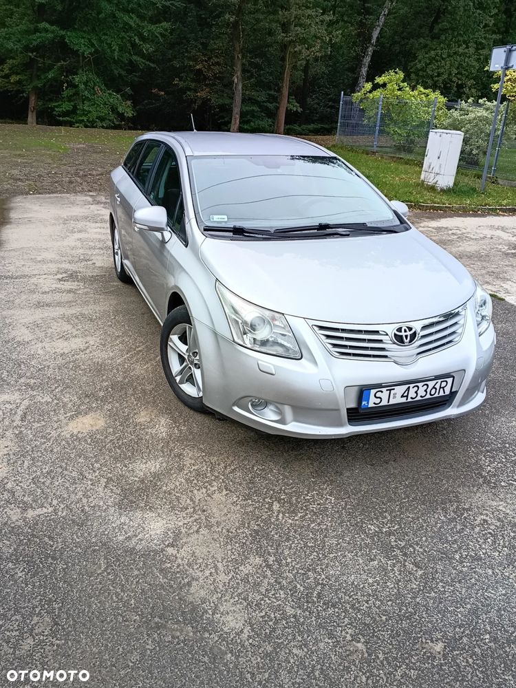 Toyota Avensis 1.8 Luna - 2