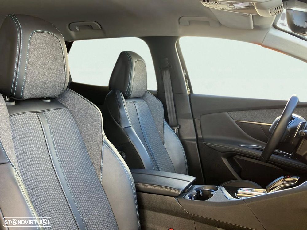 Peugeot 3008 1.6 Hybrid Allure e-EAT8 - 15