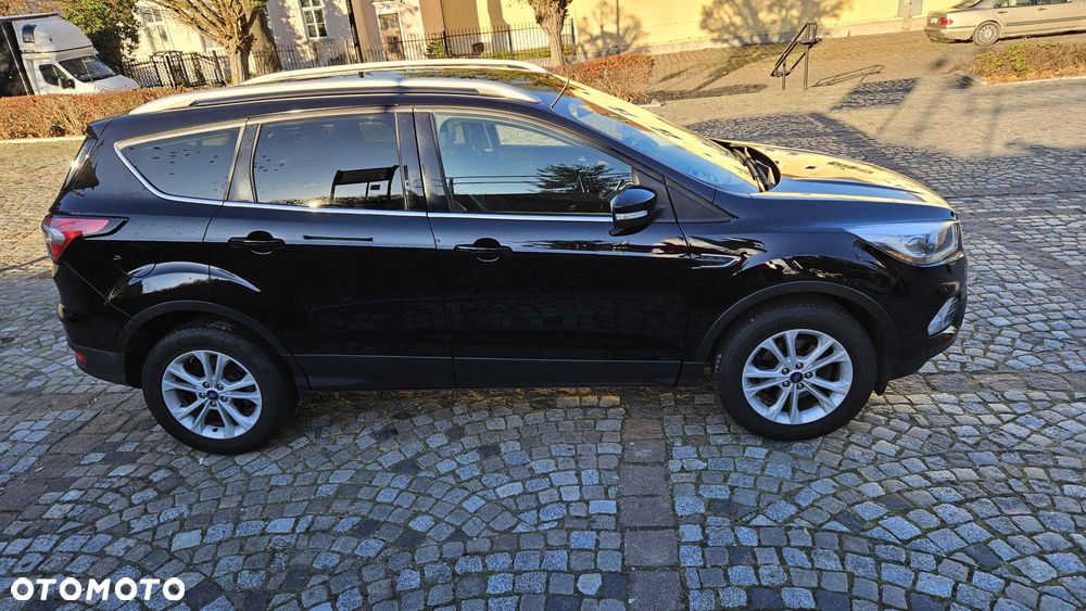 Ford Kuga 1.5 EcoBoost 2x4 Titanium - 9
