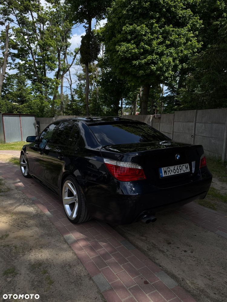BMW Seria 5 525d Edition Sport - 12