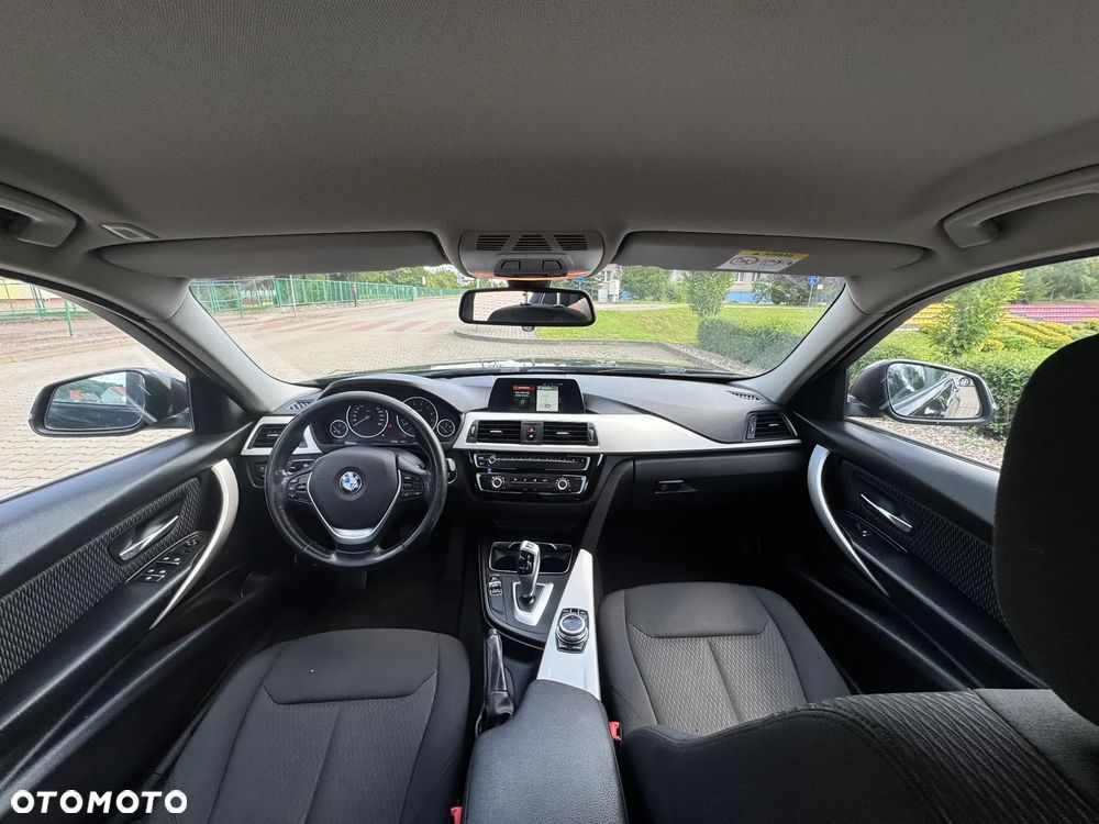 BMW Seria 3 318i GPF Luxury Line - 17