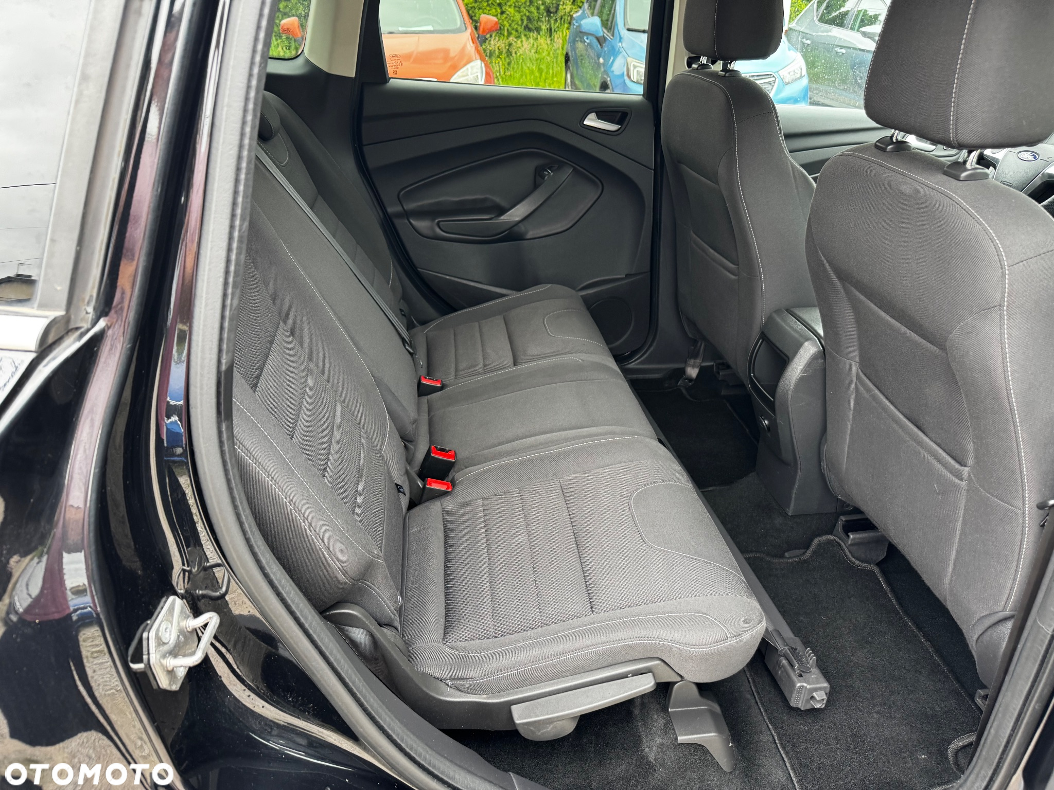 Ford Kuga 1.6 EcoBoost 2x4 Trend - 32