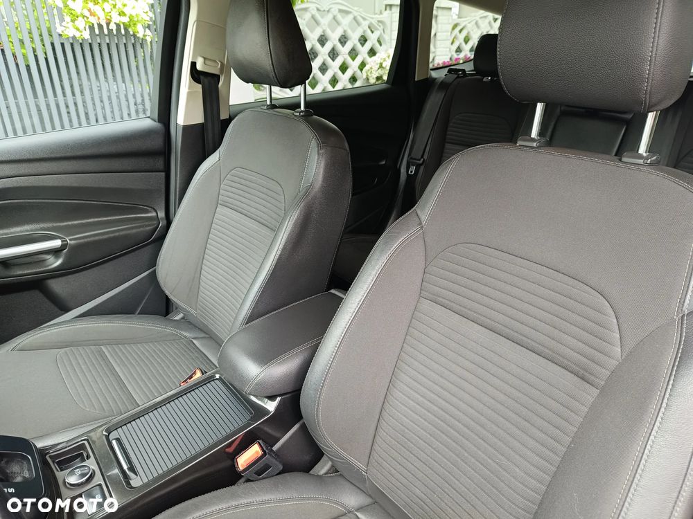 Ford Kuga 2.0 TDCi AWD Titanium - 20