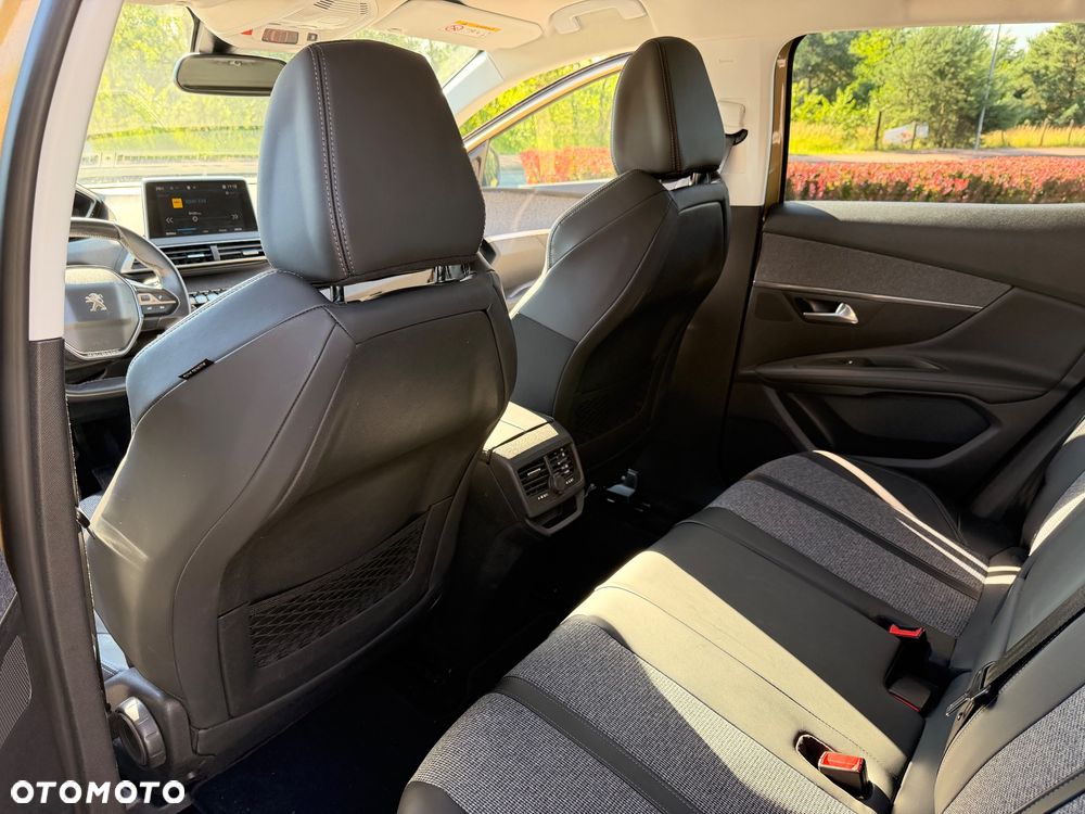 Peugeot 3008 PureTech 130 Stop & Start Allure - 25